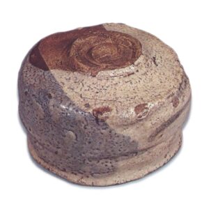 志野片身替茶碗