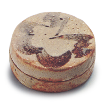 志野花纹一字香合