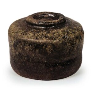 黑茶碗 铭五月雨