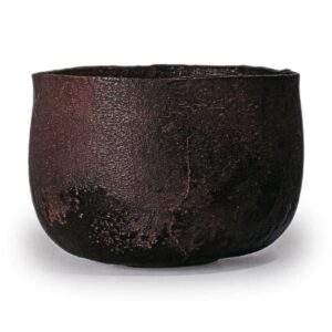 黑茶碗　铭时雨