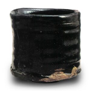 瀬戸黑 茶碗 铭日松