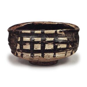 黑织部格子纹沓茶碗 铭破窗