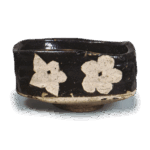 黑织部四方茶碗