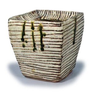 织部纹四方水指