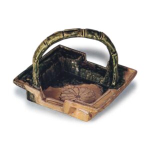 织部菊纹切落手鉢