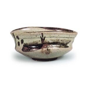 绘唐津沓形茶碗