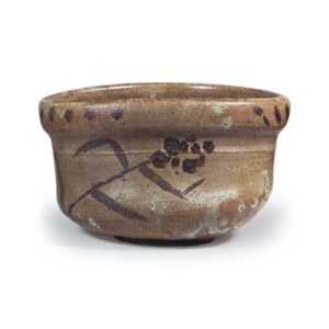 绘唐津草纹沓形茶碗