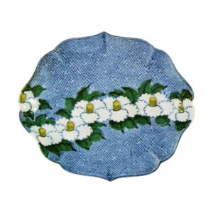 色锅岛彩绘山茶衔接纹盘