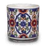 色锅岛彩绘唐草纹猪口