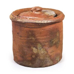 备前矢筈口水指