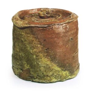 备前矢筈口水指