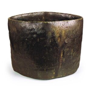 备前乌帽子形水指