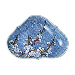 锅岛青花诱绘梅纹盘