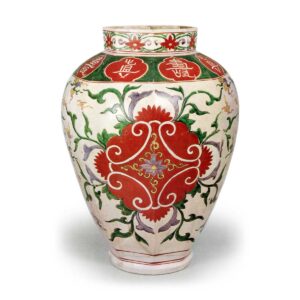 色绘唐花纹八角大壶