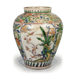 色绘梅芭蕉纹壶