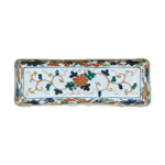 色绘菊唐草纹长盘