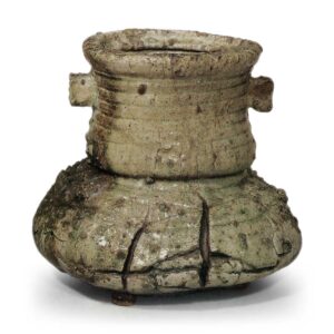 伊贺耳付水指 铭破袋