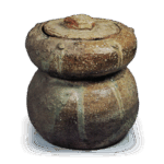 伊贺粮座重饼形水指