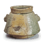 伊贺耳付扇形水指