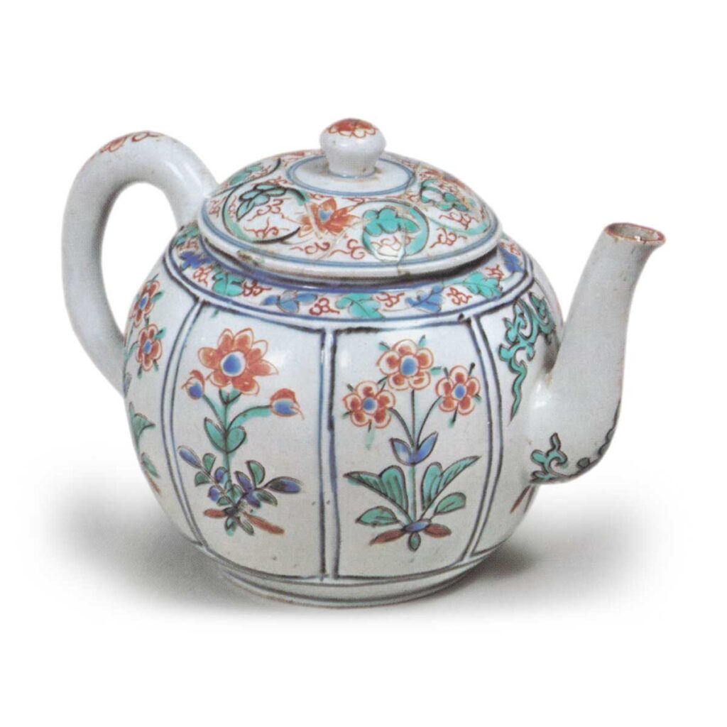 彩绘草花纹水注