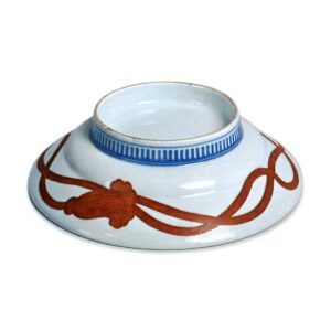 锅岛青花牡丹唐草纹盘