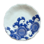 锅岛青花唐花纹盘