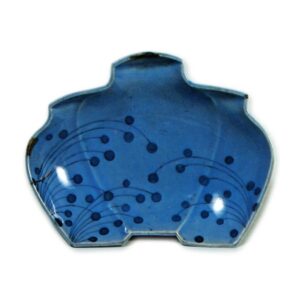 锅岛青花药玉纹三壶形盘