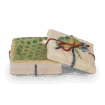 仁清色绘玄猪香合