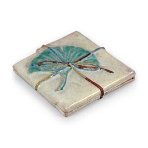 仁清色绘玄猪香合