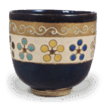 仁清色绘梅鉢纹茶碗