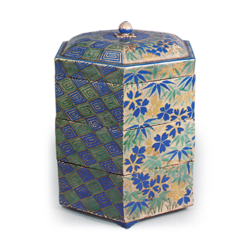 色绘樱花纹六角重箱