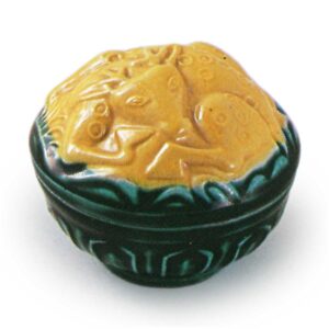 仿交趾黄鹿香合