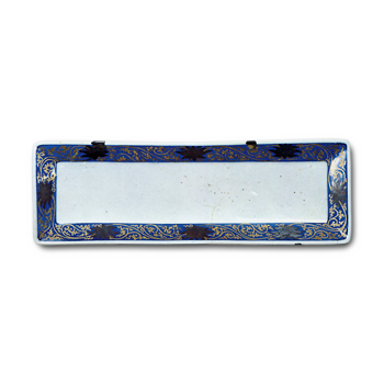 染付金銀彩唐草文長皿