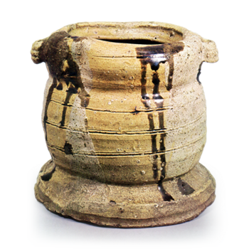 美濃伊賀耳付水指