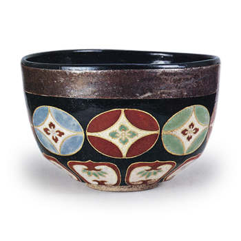 色絵七宝文茶碗