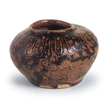 瀬戸 鉄釉印花文合子