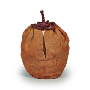 丹地雲紋古金襴